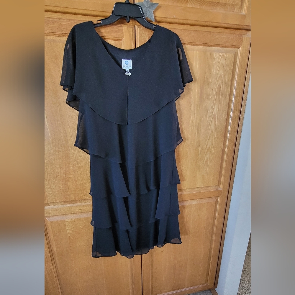 Beautiful black dress!
